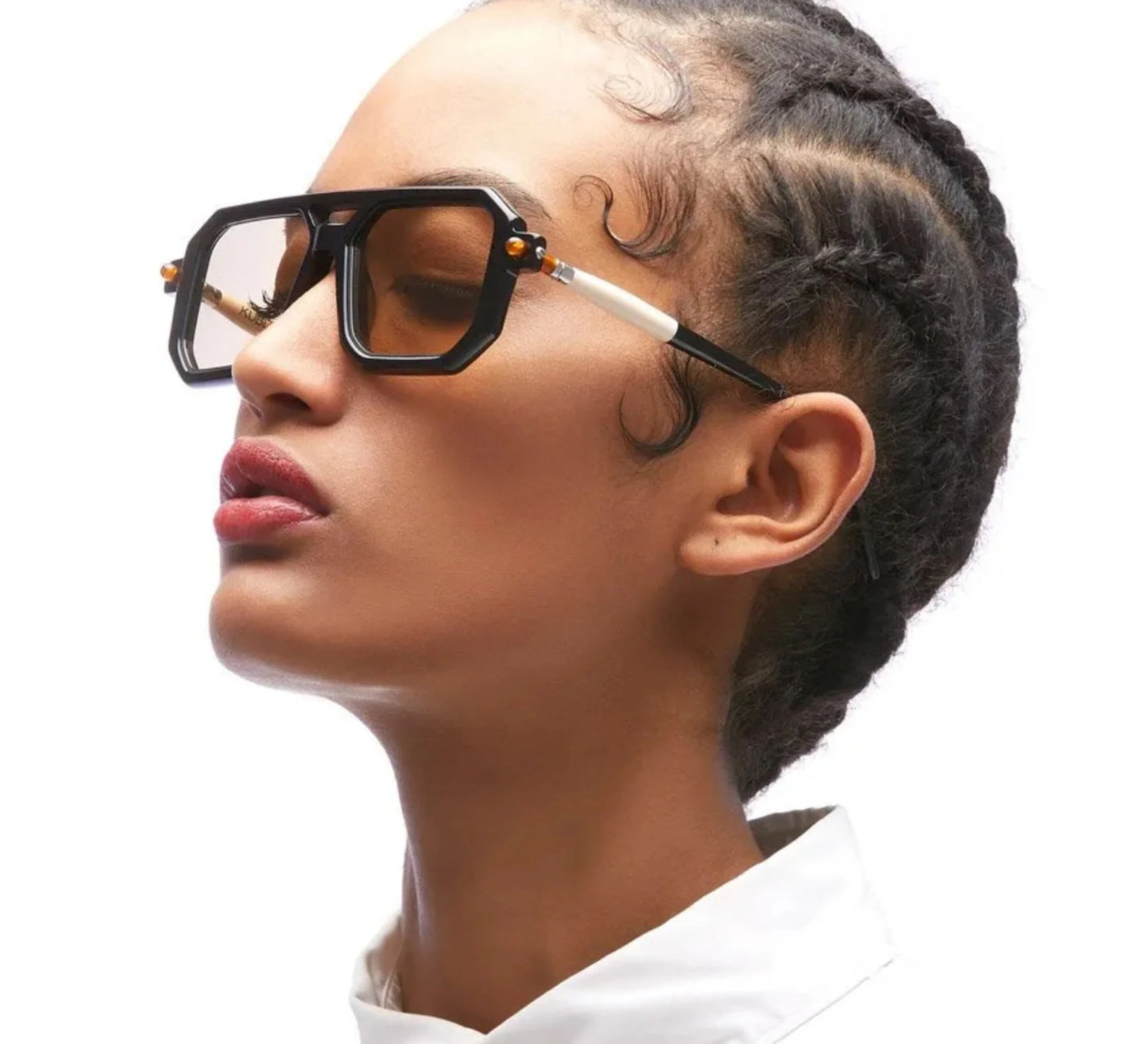 Kuboraum P8 Black Shine Cream